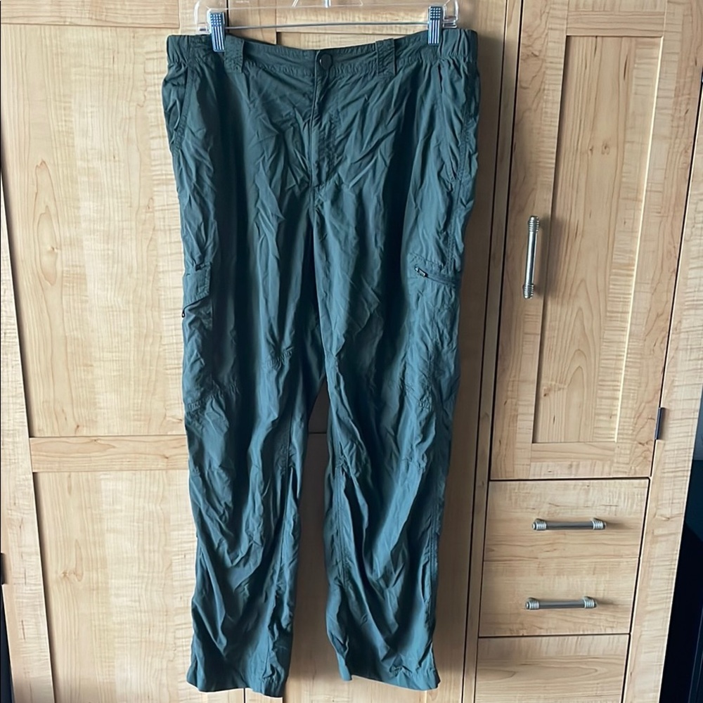 Men's Green Cargo Pants Columbia Omni-shade sun protection 36/30